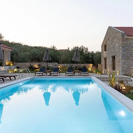 Lichnos Luxury Ferienhaus Sourpi
