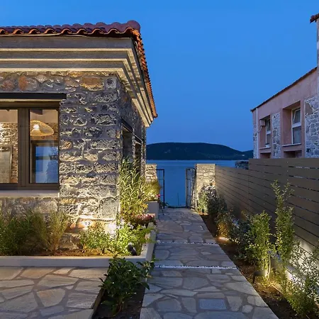 Ferienhaus Lichnos Luxury Sourpi