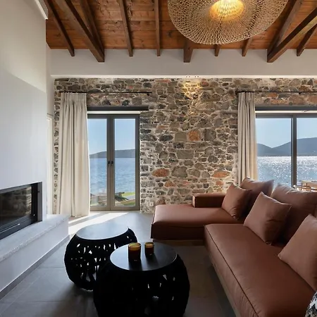Lichnos Luxury