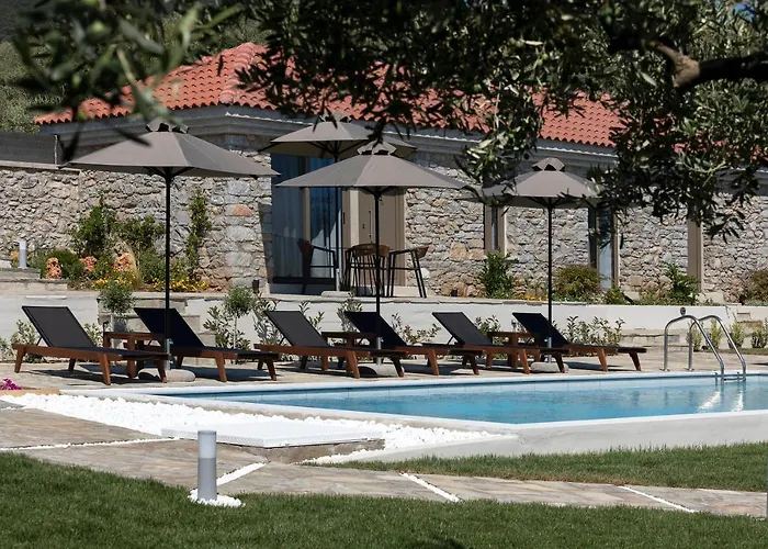 Lichnos Luxury * Sourpi