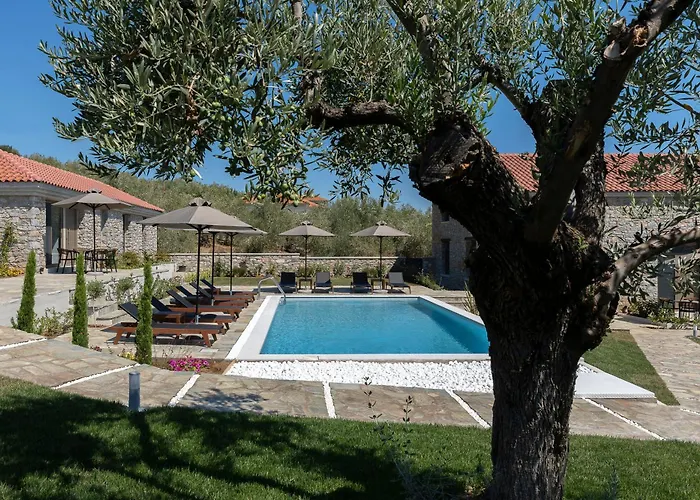 بيت للعطل Lichnos Luxury *